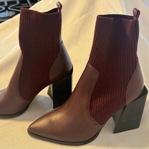 Steve Madden Leather Burgundy Chunky Booties 
-size 6